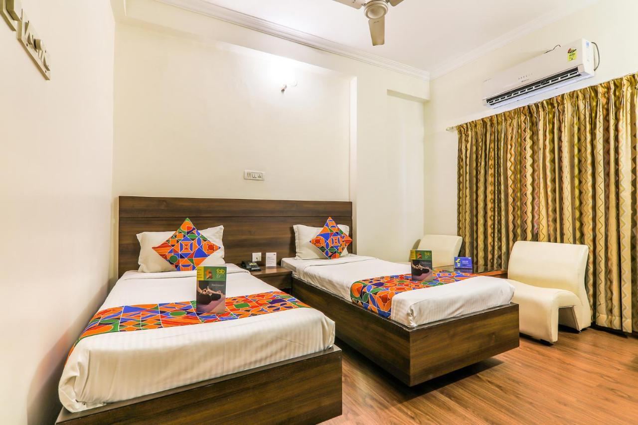 Fabhotel Royal Star Chennai Exterior foto